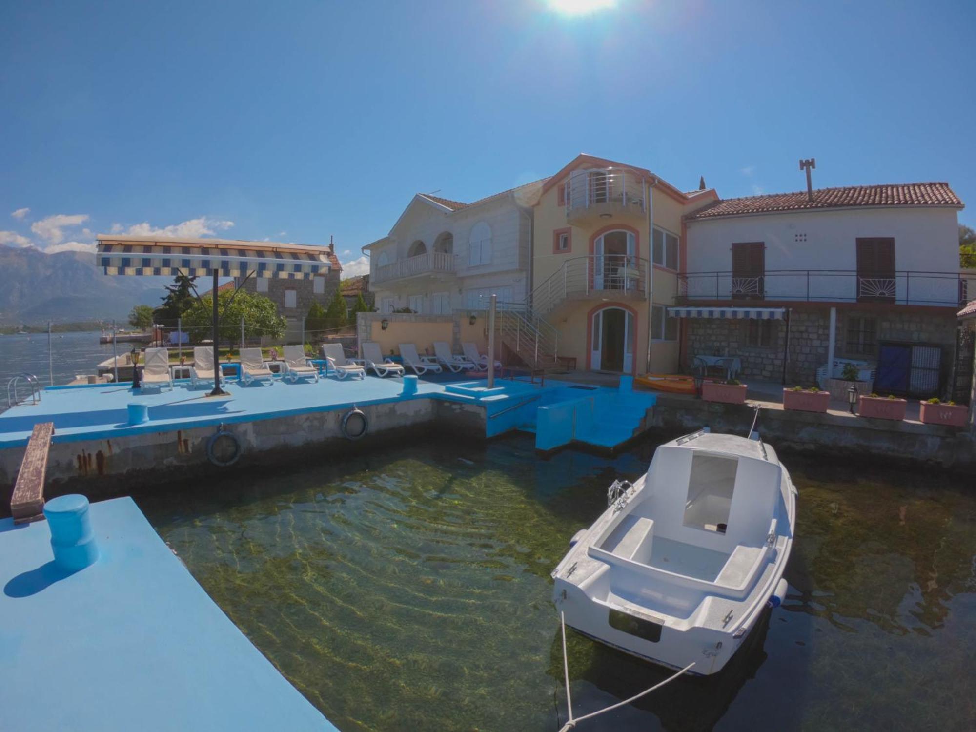 Porto Del Sole Apartments Tivat Zewnętrze zdjęcie